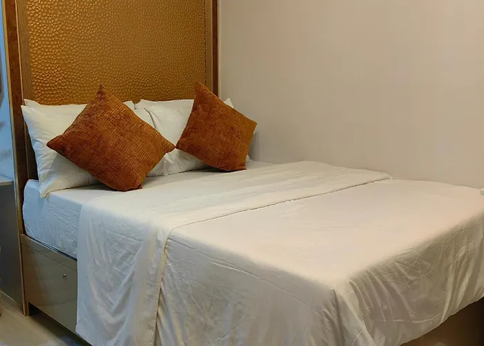 Aparthotel Elegant Hotel-inspired In Casa Mira Towers 3*